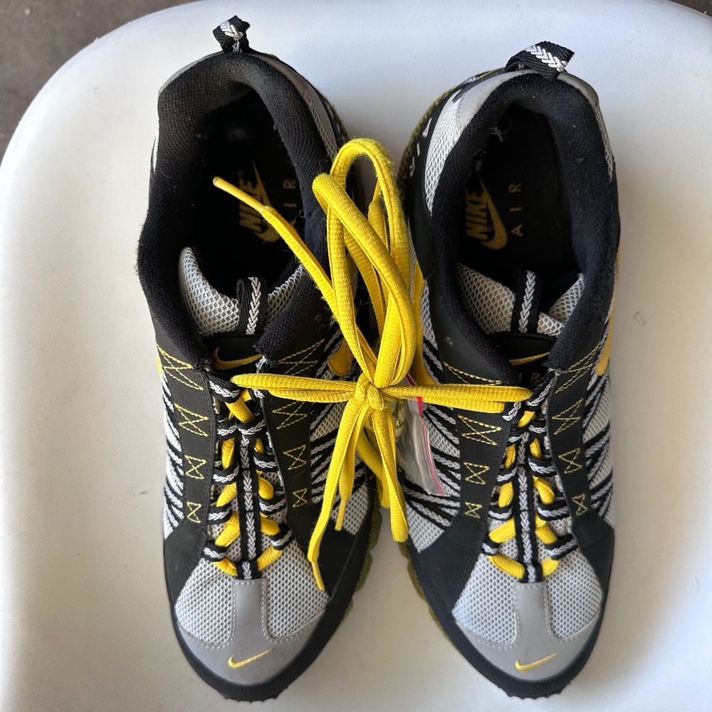 Nike Air Humara 'Black & Varsity Maize"